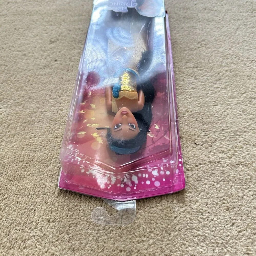 Disney Princess Royal Shimmer Pocahontas Doll Hasbro Sealed 2021 Native American